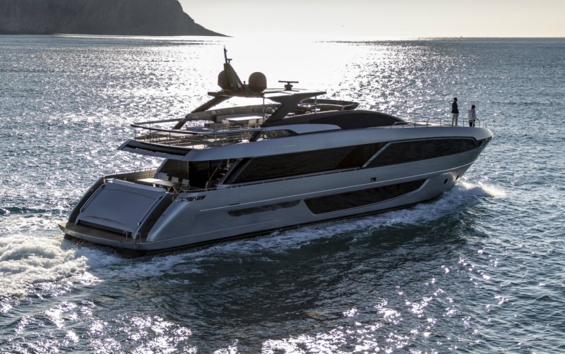 Яхта Riva 100 Corsaro