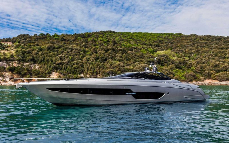 Яхта Riva 88' Florida