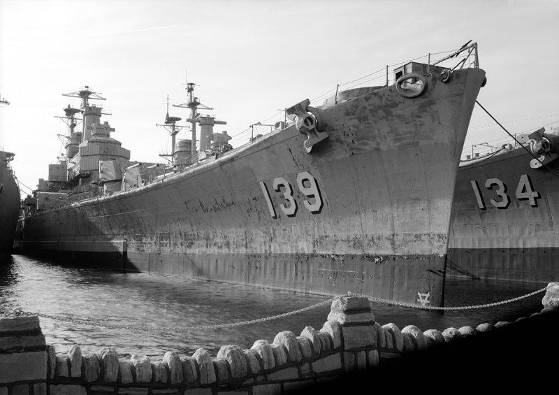Крейсер USS Salem (CA-139)