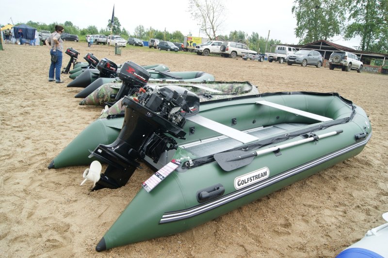 Лодка Гольфстрим 320