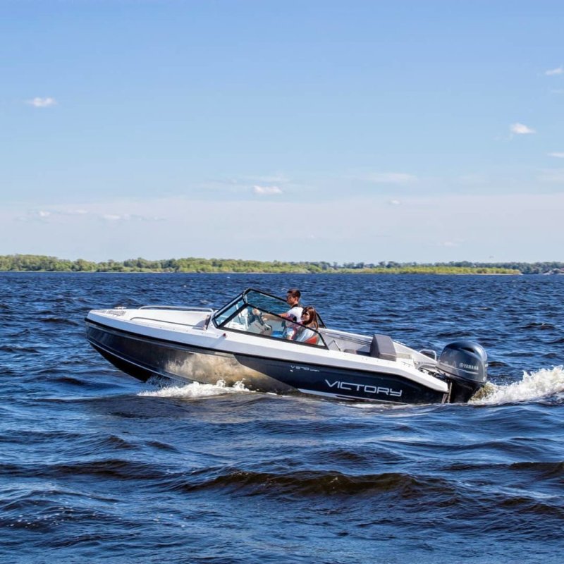 Катер Виктори 570