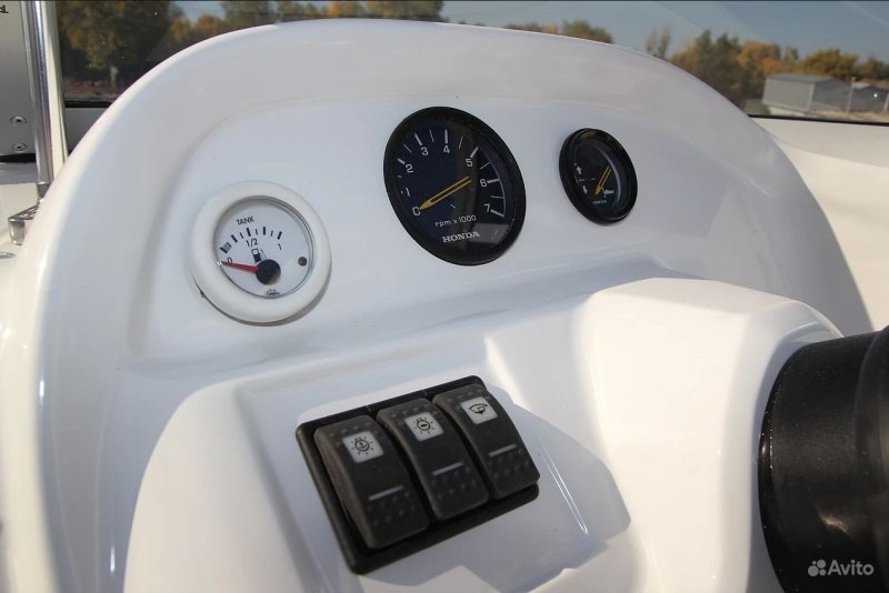 Victory Boats v570 Cruiser