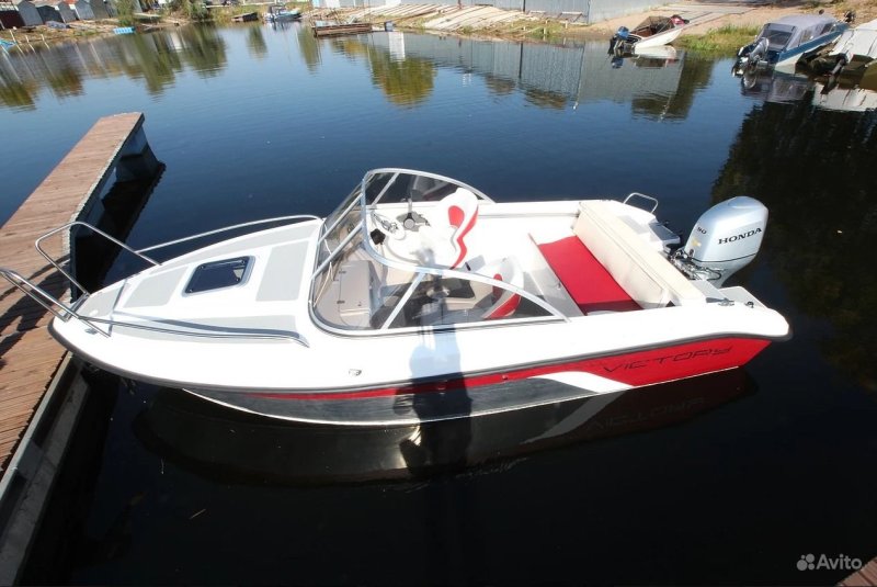 Катер Victory 570 Cruiser