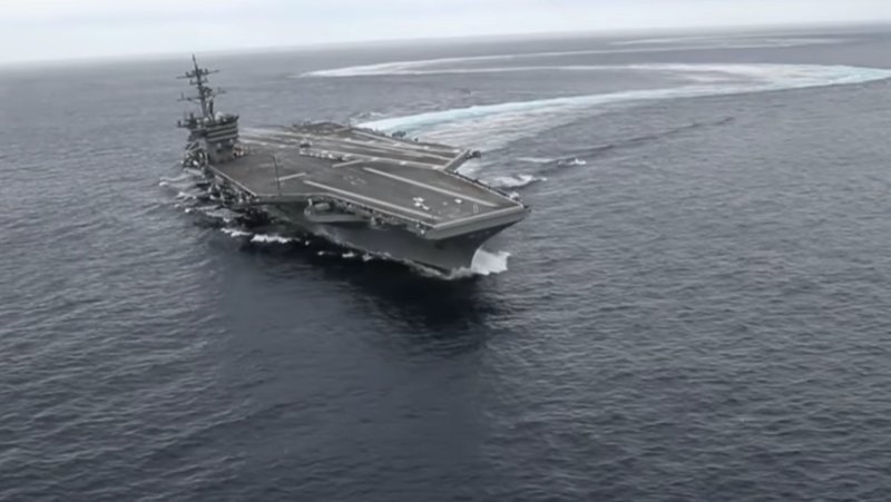 Авианосец Джон Маккейн