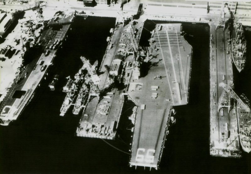 Сборная модель Revell USS Forrestal (CVA-59) (05156) 1:542