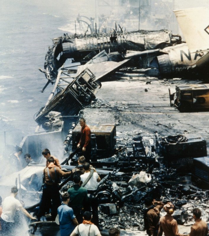 Пожар на авианосце «Форрестол» (USS Forrestal (CV-59))
