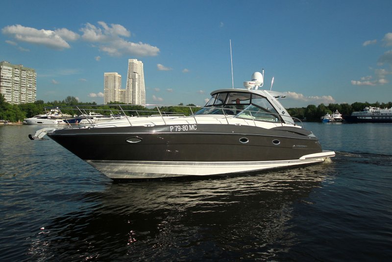 Monterey 415 Sport Yacht