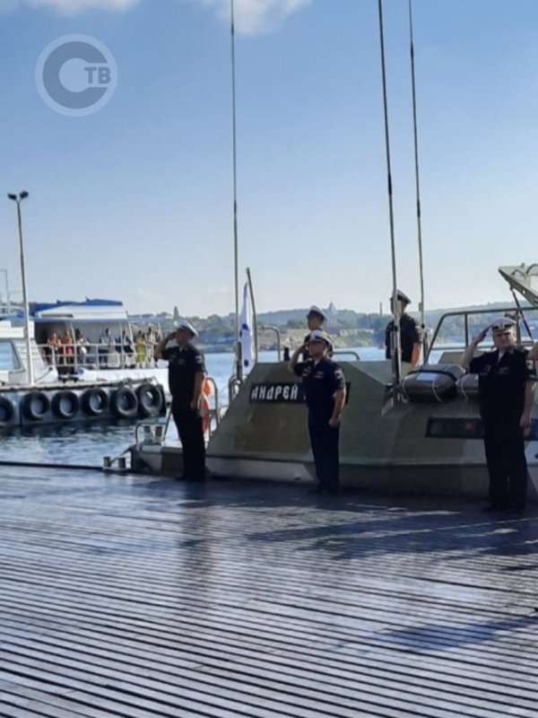 Патрульному катеру п-415