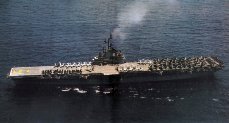 USS Randolph (CV-15) (рус. «Рэндольф») — американский авианосец