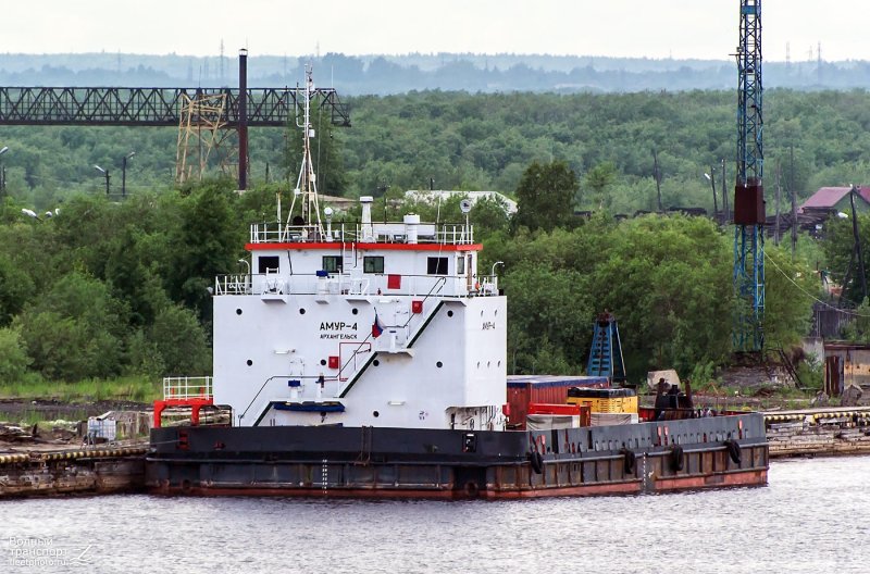 Амур 4 судно