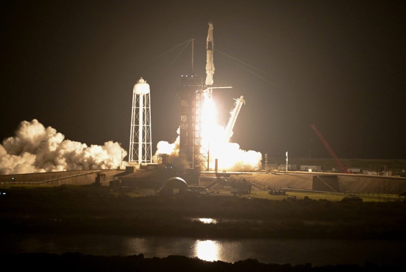Falcon 9 на мысе Канаверал