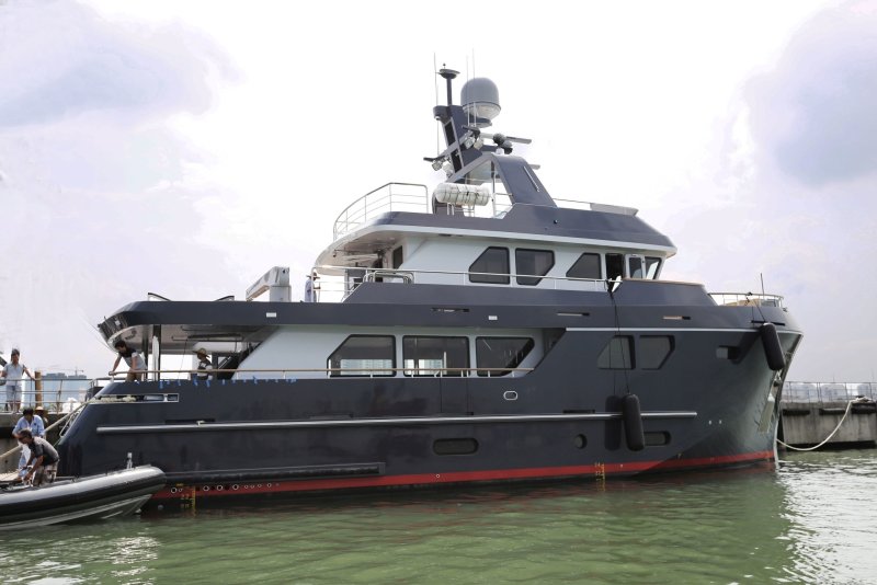 Яхта Bering 80 Specifications