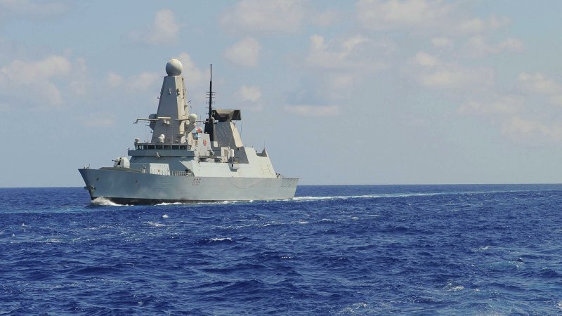 Российский боевой корабль «Карелия»