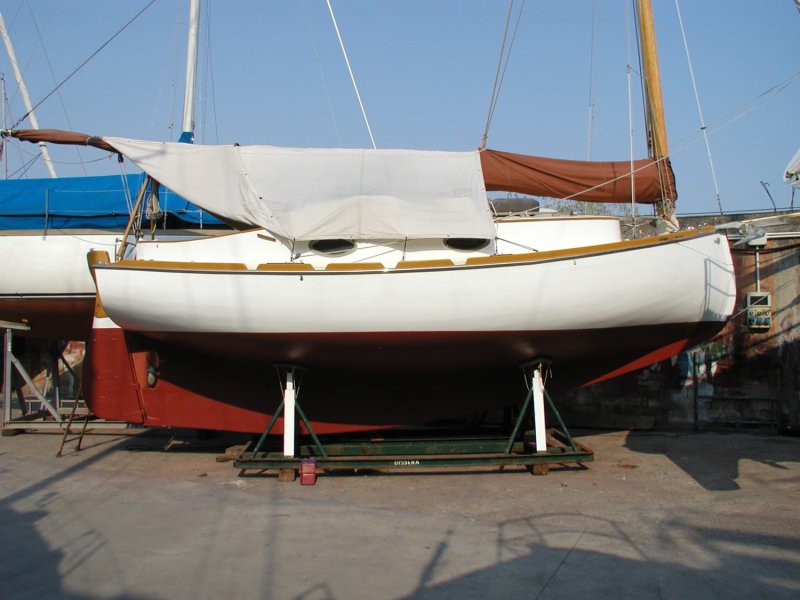 Яхта КЭТБОТ V-550