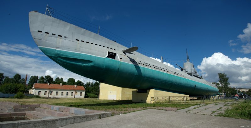Подводная лодка-музей в Санкт-Петербурге Народоволец