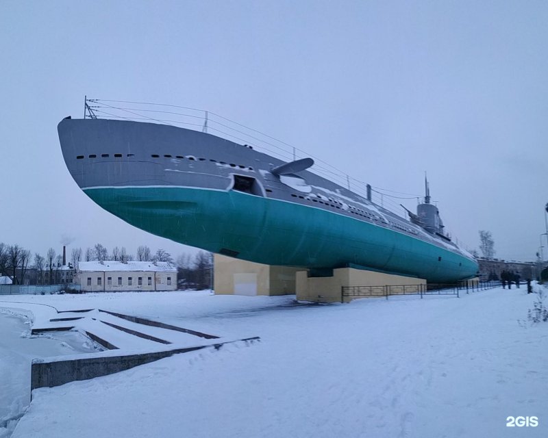 Подводная лодка Народоволец в Санкт-Петербурге