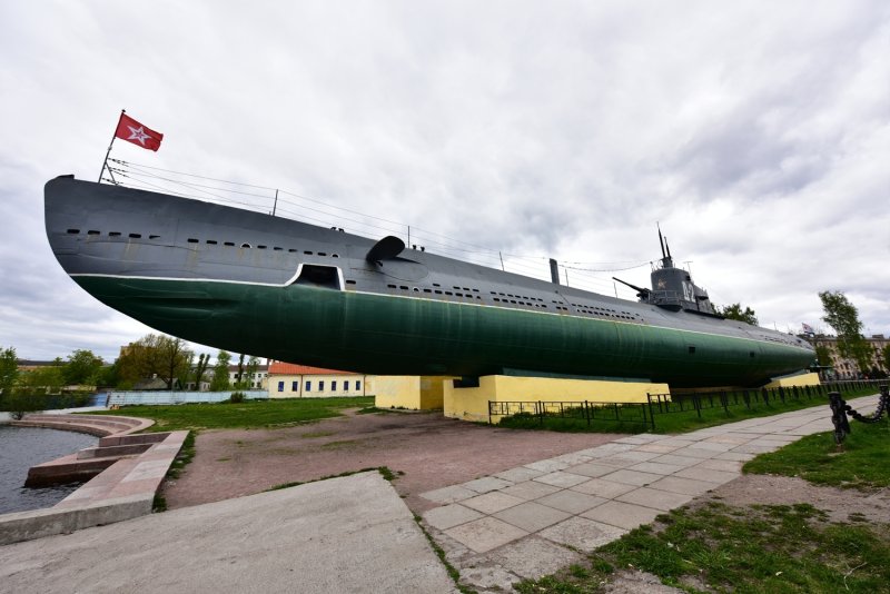 Музей подводная лодка в Санкт-Петербурге на наличной