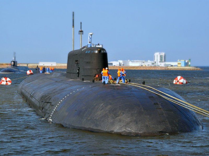 Атомная подводная лодка в Кронштадте