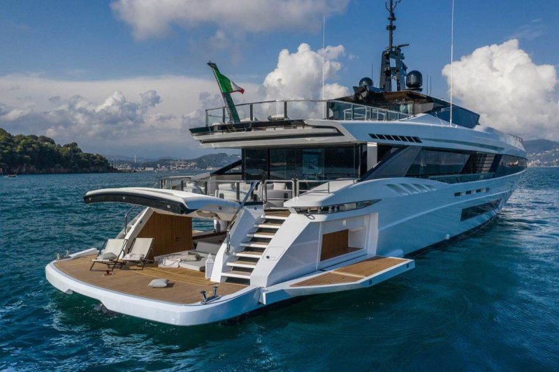Яхта Mangusta GRANSPORT 45
