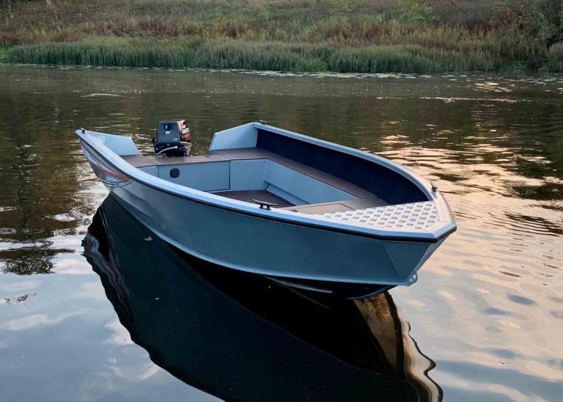 Лодка Windboat 42 EVO