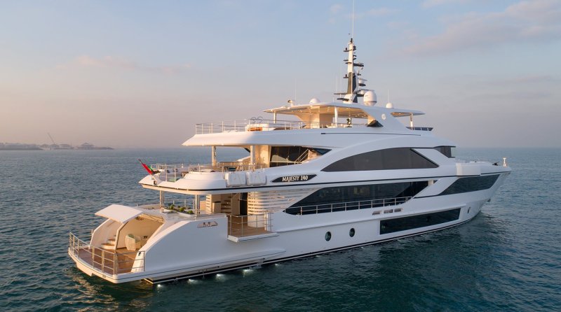 140 Majesty Superyacht