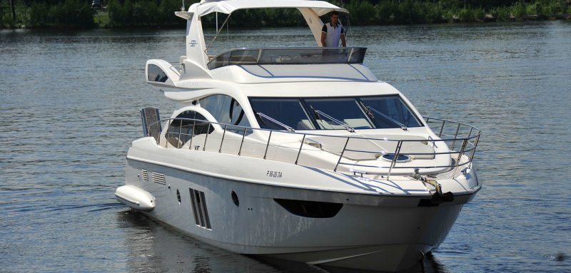 Азимут 58 яхта 2009
