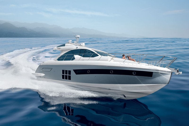 Моторная яхта Азимут 55