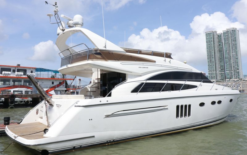 Princess 62 яхта
