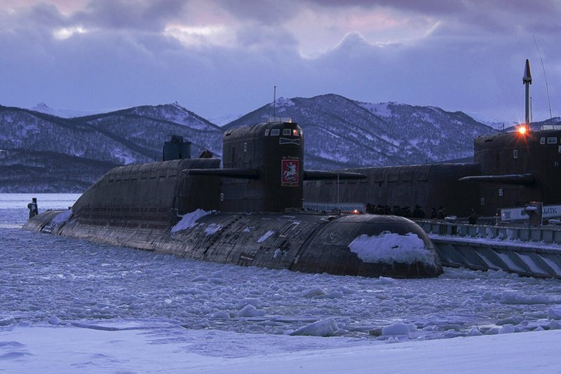 База подводных лодок на севере