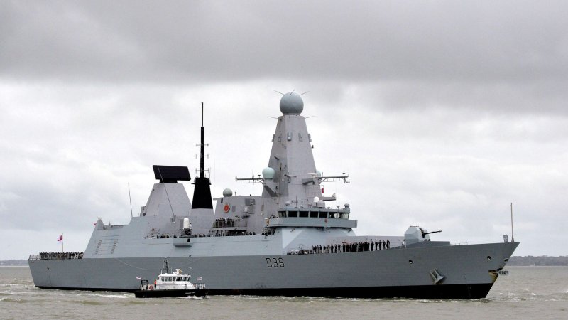 Эсминец HMS Defender ВМС Великобритании