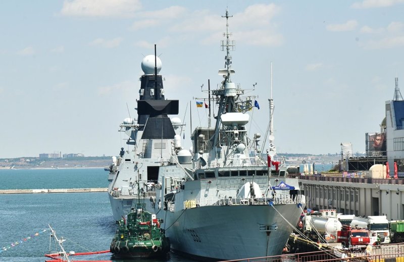 Военно морская база Восток Бердянск