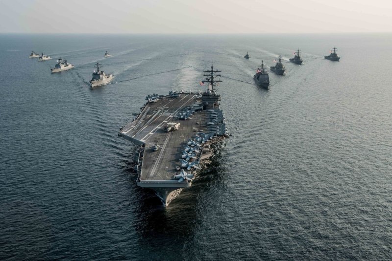 Корабль USS Ronald Reagan