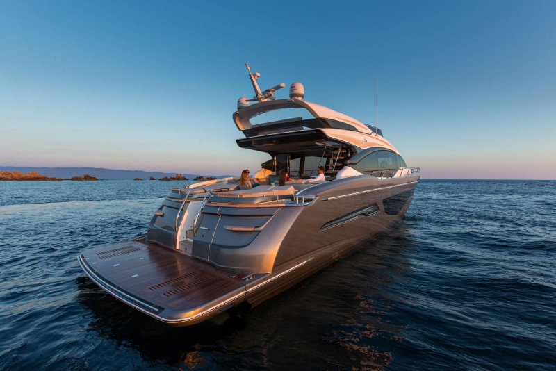Яхта Princess s78 (2022)