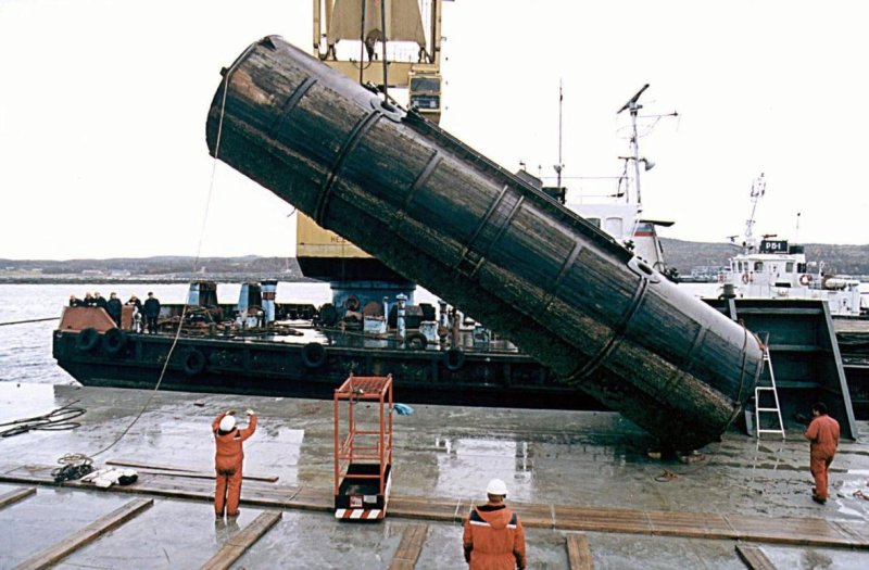К-141 Курск тела