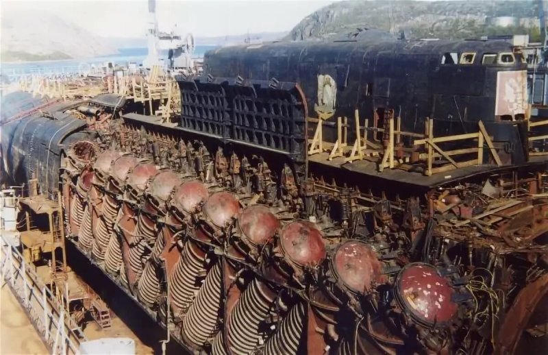 АПЛ К-141
