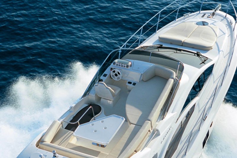 Azimut 43 Fly