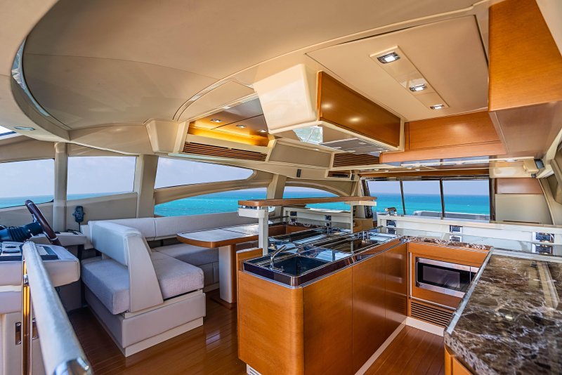 Яхта Azimut Baan
