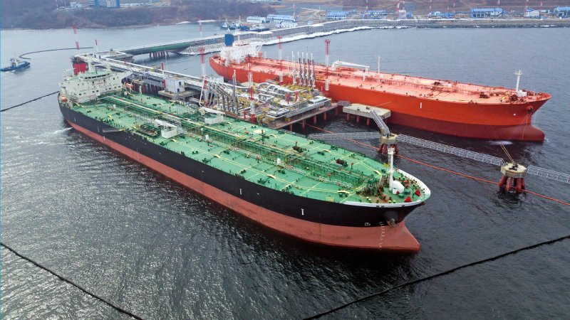 Погрузка нефти на танкер
