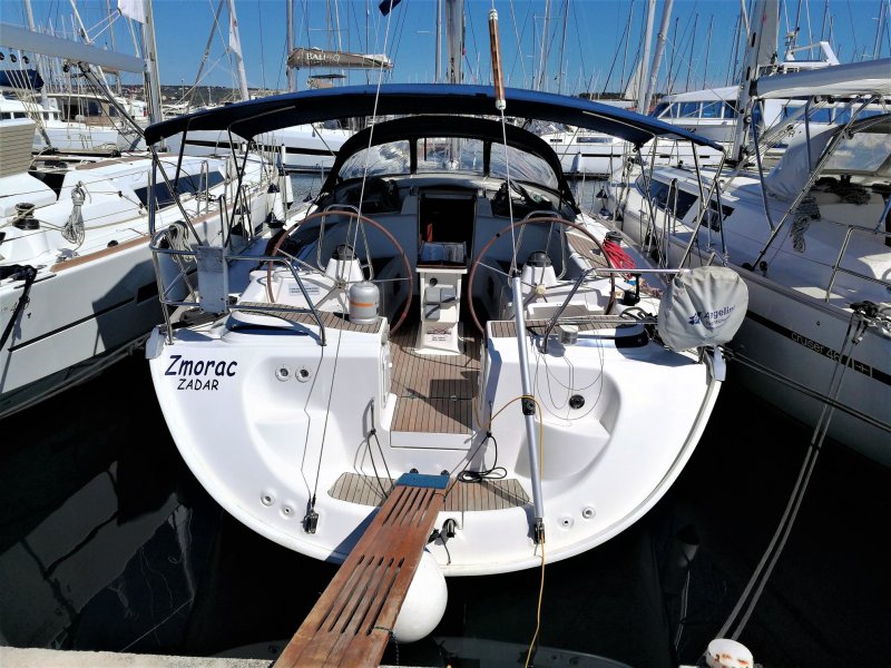 Bavaria 770 яхта