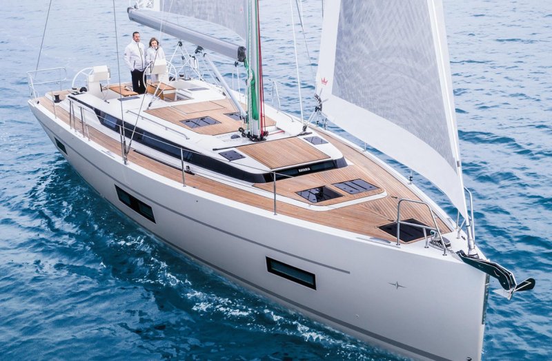 Парусная яхта Bavaria 45