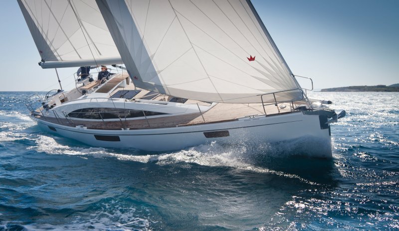 Парусная яхта Bavaria 46