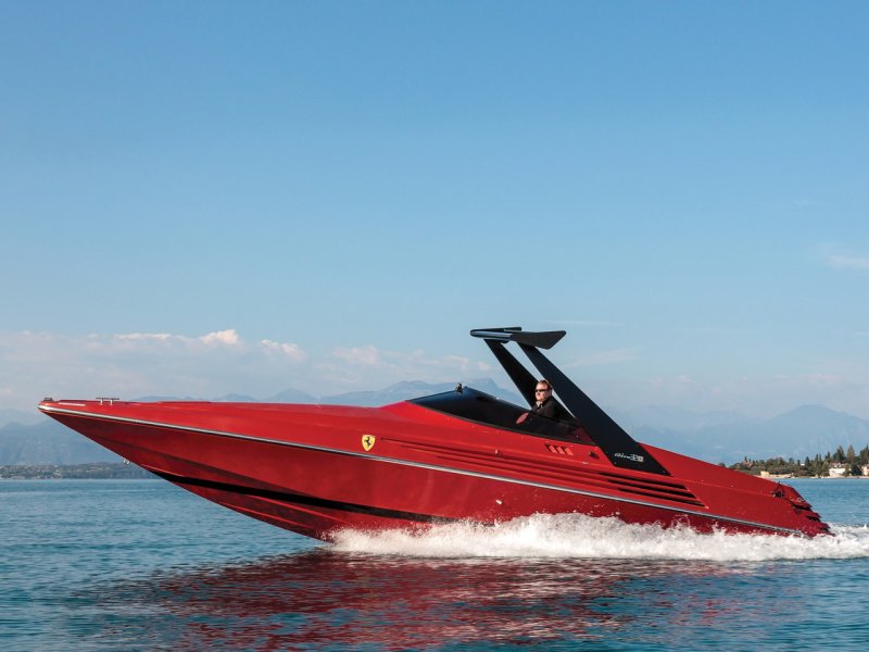 Riva скоростной катер