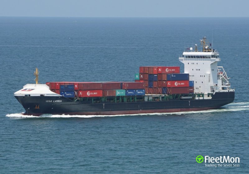 Контейнеровоз r «Regina» class (8,000 teu)