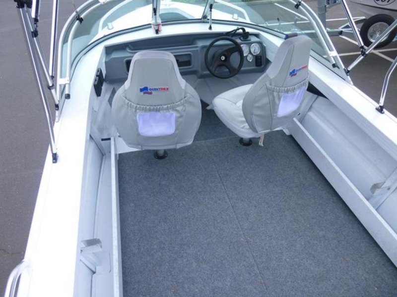 Freestyle Quintrex 430 алюминиевая
