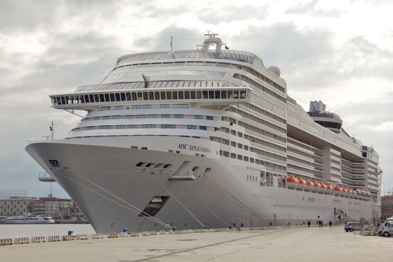 Круизный корабль "MSC splendida"