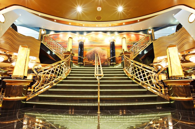 MSC splendida лестница