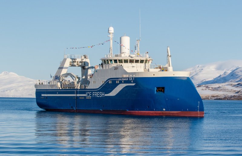 Траулер sk4106r