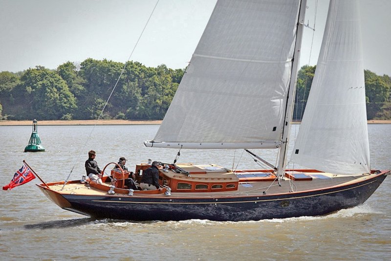 Парусная яхта Spirit 54