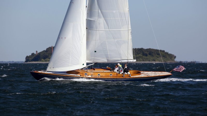 Парусная яхта Spirit 54