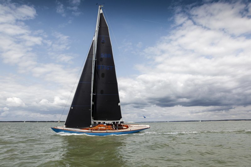 14-Метровую парусную яхту Spirit 46